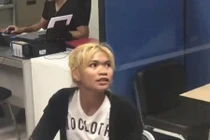 Vợ cuồng ghen cắt phăng "của quý" của chồng khi đang ngủ