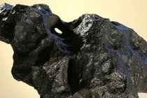 Sự thật về kim loại có ma lực làm vỡ gương, tắt lửa