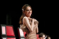 Video: Hương Giang idol nhảy vũ đạo kỳ quặc, tung tuyệt chiêu "dụ dỗ" thí sinh