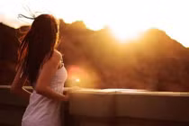 Ám ảnh vì quá khứ “hoành tráng” của bạn gái