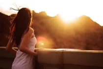 Ám ảnh vì quá khứ “hoành tráng” của bạn gái