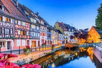 Video: Thăm quê của cha đẻ Nữ thần Tự do, nơi bom đạn không nỡ tàn phá