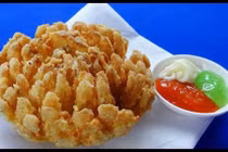 Video: Mẹ làm cách này chắc chắn bé nào cũng thích ăn hành tây 