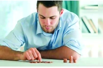 Chồng đưa vợ 3,5 triệu tiền chợ và đêm nào cũng "canh giờ" tắt điều hòa