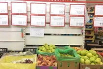 Đào dẹt Nga 500.000 đồng/kg vẫn cháy hàng