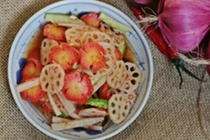 Video: Dưa món ngũ sắc - món lạ đổi vị cho cả nhà sau Tết