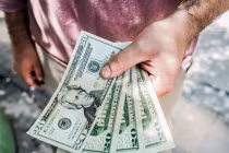 Kiếm nhiều tiền nhưng vẫn không dư dả: Bạn có đang mắc phải sai lầm này?