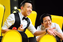 Trường Giang “kể khổ” khi phải ở cạnh “người thơm nhất showbiz” 