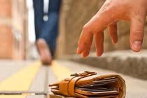 Tiện tay đến mấy cũng tuyệt đối không mang thứ này về nhà