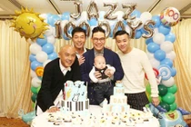 Trương Vệ Kiện không ép vợ sinh con nối dõi