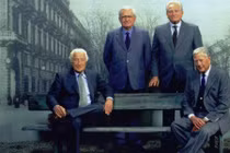 Gia tộc nào đứng sau câu lạc bộ vừa mua Cristiano Ronaldo?