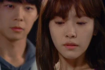 Nhìn thấy mẹ tôi khi về ra mắt, bạn gái vừa khóc vừa xin lỗi