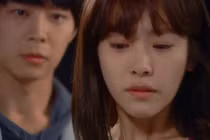 Nhìn thấy mẹ tôi khi về ra mắt, bạn gái vừa khóc vừa xin lỗi