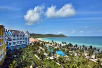 Giá vé máy bay giảm kịch sàn, khách ồ ạt đặt tour du lịch