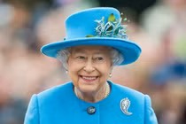Nữ hoàng Elizabeth II không phải là người giàu nhất nước Anh