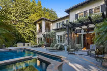 Bên trong biệt thự cũ 6,1 triệu USD của Britney Spears