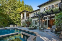 Bên trong biệt thự cũ 6,1 triệu USD của Britney Spears