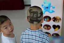 Video: Kiểu tóc Doraemon của bé trai gây “sốt xình xịch” dân mạng