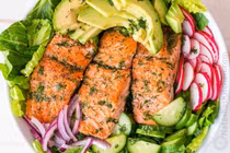 Video: Salad cá hồi 'chuẩn healthy' cho bữa ăn nhanh gọn