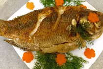 Chỉ mẹo để rán cá không bị vỡ, không dính chảo và vàng đều