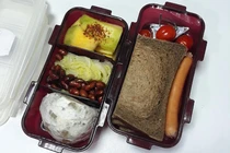 Cô con gái khoe cơm hộp bố chuẩn bị khiến dân tình ghen tỵ