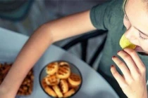 6 dấu hiệu cảnh báo cơ thể đang dư thừa đường, cần thay đổi ngay