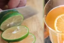 3 thời điểm vàng uống nước chanh mật ong giúp thải độc nội tạng