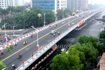 Video: Cầu vượt 312 tỉ An Dương - Thanh Niên sắp thông xe