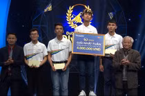 Nam sinh Đường lên đỉnh Olympia nói gì về vẻ mặt đắc thắng?