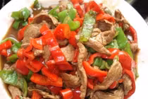 3 mẹo giúp xào thịt mềm, không khô, không dính chảo