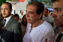 Bác sĩ tâm linh dùng chiêu độc lạm dụng thân xác 300 phụ nữ