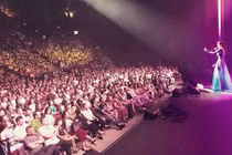 Tranh cãi show của Hồ Ngọc Hà ở Mỹ hút khách vì miễn phí