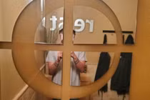 Những thiết kế nhà vệ sinh khiến người sử dụng khó hiểu