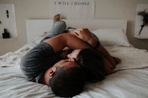 COVID-19 có lây truyền qua quan hệ tình dục?