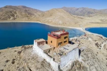 Ngôi đền chỉ có một nhà sư ở Tây Tạng