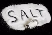 Mẹo tích trữ muối để trong nhà để hút tài lộc