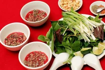 Những sự thật kinh hoàng về món ăn "mang lộc cả năm"