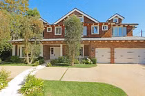 Khám phá biệt thự 8,8 triệu USD của tài tử Batman