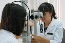 Mối nguy hiểm khi dụi mắt