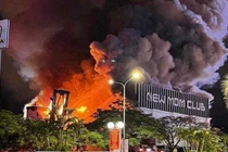 Bar lớn nhất Hải Phòng New MDM Club tan hoang sau vụ cháy lớn