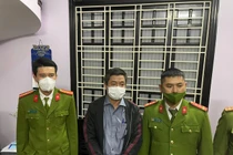 Sau khởi tố, Giám đốc CDC Thừa Thiên Huế bị đình chỉ sinh hoạt Đảng