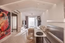 Hành trình thực hiện căn hộ mặt trăng độc, lạ của chàng trai Sài thành