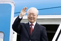 Tổng Bí thư lên đường thăm chính thức nước CHND Trung Hoa