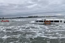 Chìm ca nô khiến 17 người chết: Động cơ thuyền trưởng tự ý tháo thiết bị?