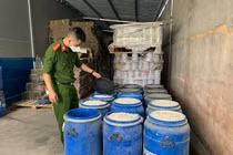 Khởi tố Cty CP sữa Hà Lan “sản xuất, buôn bán hàng giả là thực phẩm“