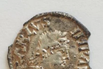 Mua lại đồng xu cổ, chuyên gia sững người phát hiện sự thật sốc