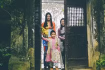 Nhâm Dần 2022: Chọn tuổi nào xông đất thì đẹp nhất, giúp gia chủ cả năm may mắn