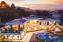 Chiêm ngưỡng căn biệt thự triệu đô của 8x Phú Thọ