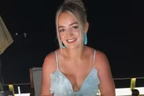 Cô vợ nóng bỏng bên Jordan Pickford từ năm 14 tuổi