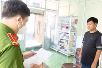 Bắt cựu công an tham gia rửa tiền cho bà trùm buôn lậu Mười Tường